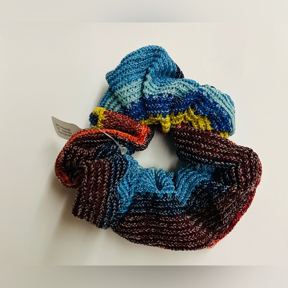 New Hair Scrunchie Multicolored Hand Crafted - Picture 6 of 6